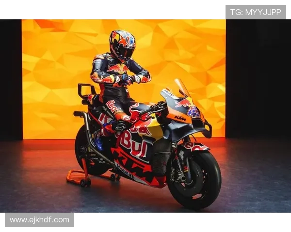 摩托GP赛季精彩回顾：车手争夺激烈 技术革新引领未来发展