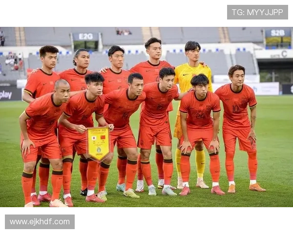 国足备战世预赛关键战主帅调整阵容力争客场抢分球迷期待反弹表现