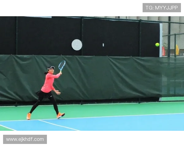 最新网球赛事动态：世界排名变动大 热门选手争夺激烈